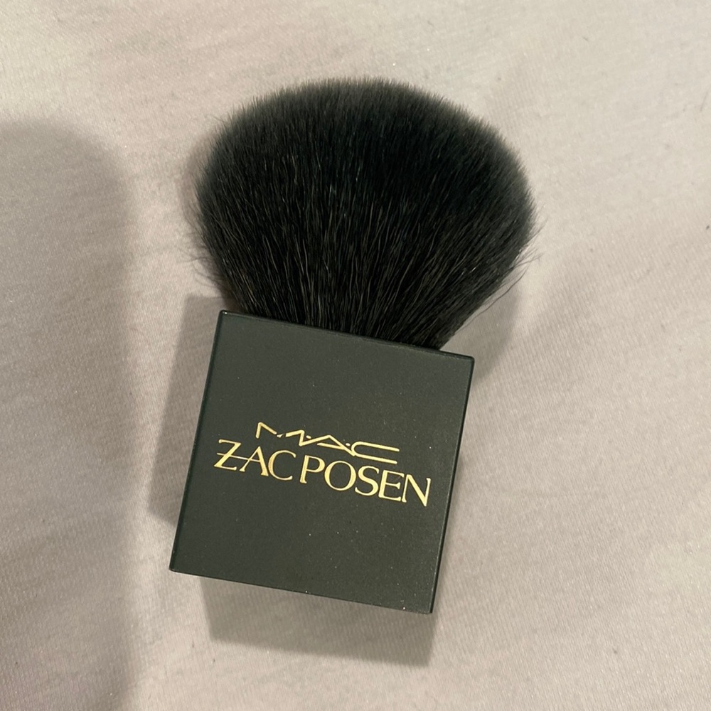 MAC x Zac Posen Kabuki Brush